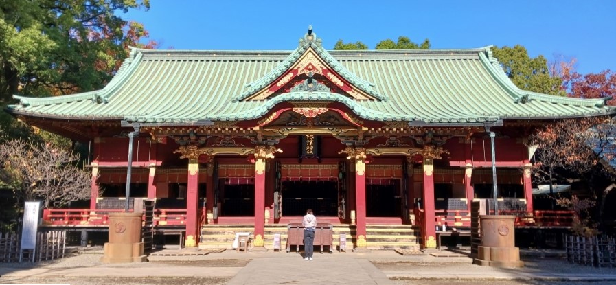 根津神社の拝殿