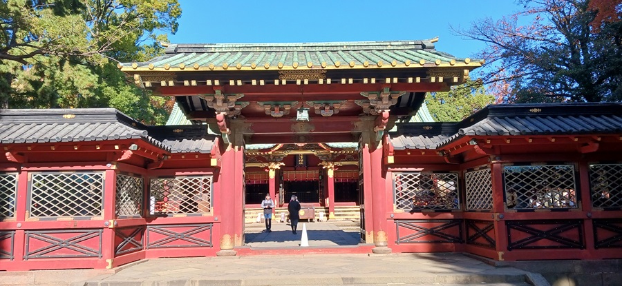 根津神社の唐門