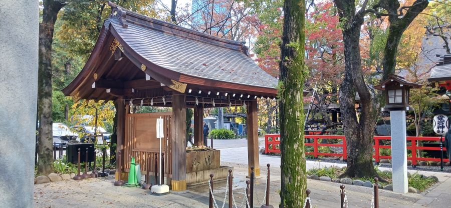 愛宕神社の手水舎