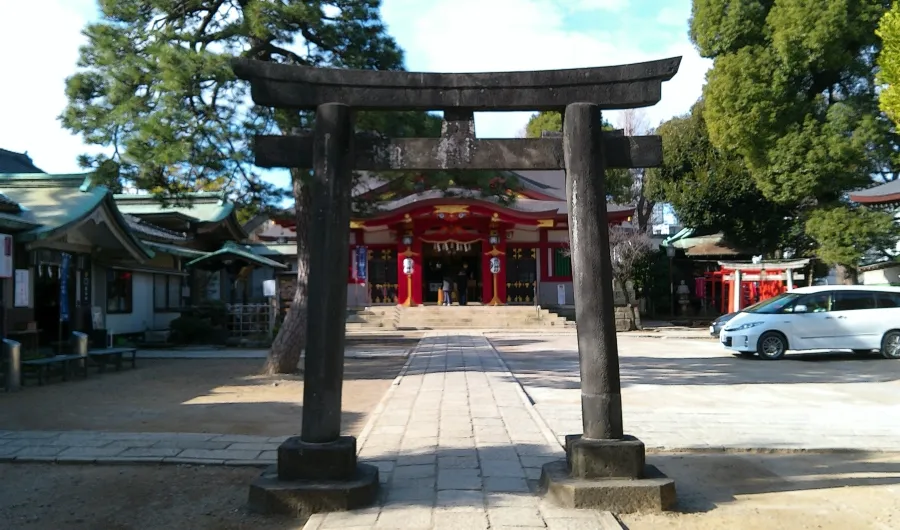 品川神社 堀田正盛 石の鳥居