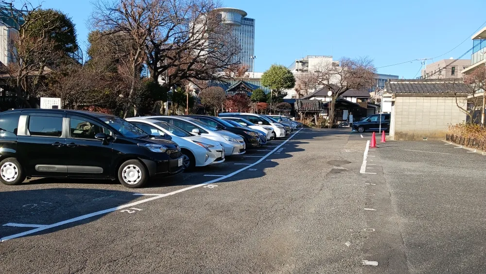 白山神社 駐車場