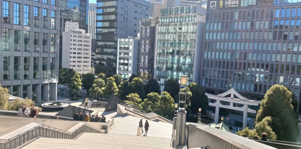 日枝神社 西参道の上からの眺め