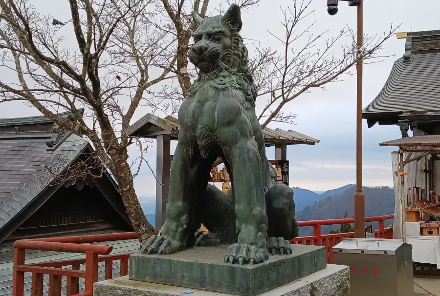 武蔵御嶽神社 狛犬