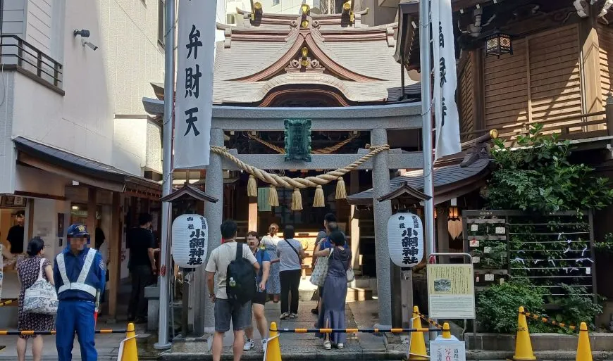 小網神社 鳥居と扁額
