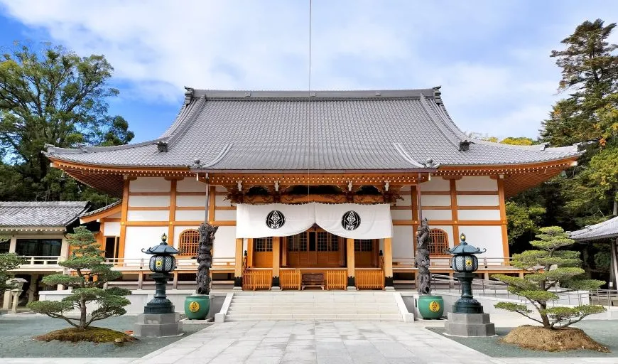 豊川稲荷 妙厳寺 法堂