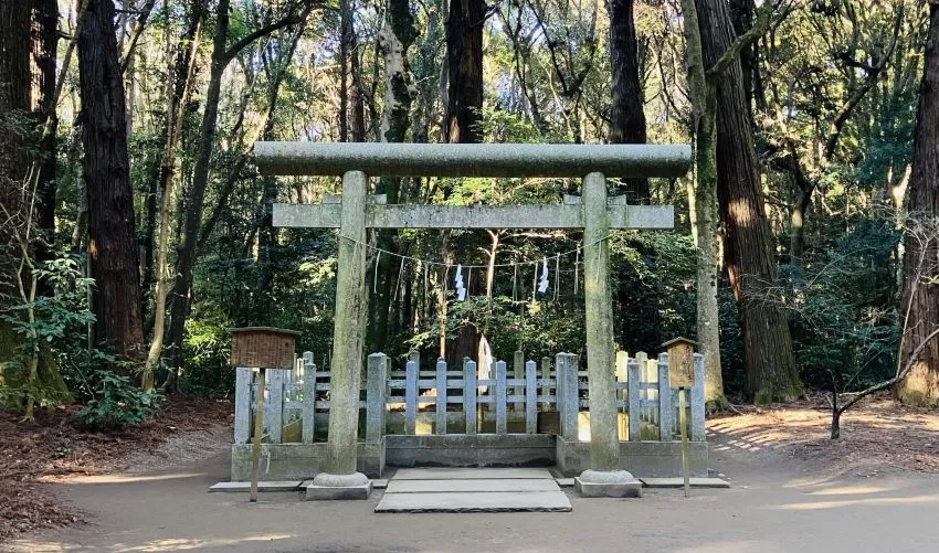 鹿島神宮 要石