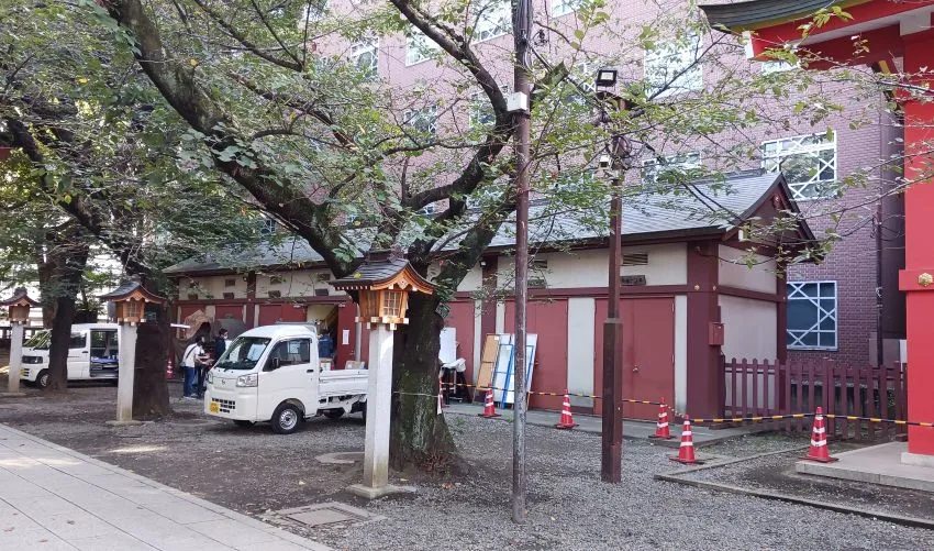 花園神社 町会神輿庫