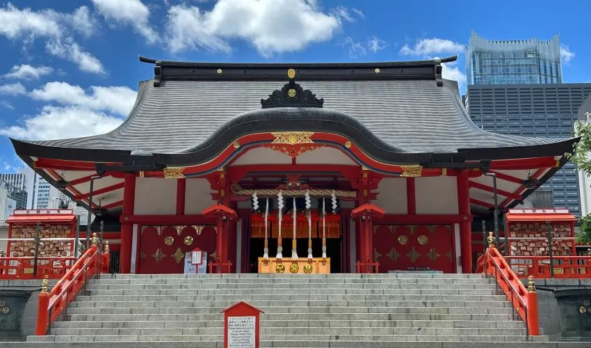 花園神社 拝殿