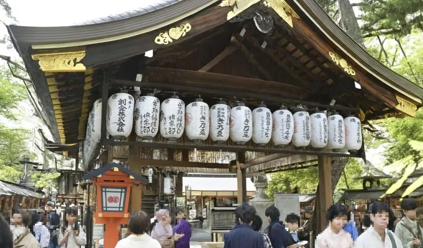 安井金比羅宮 拝殿