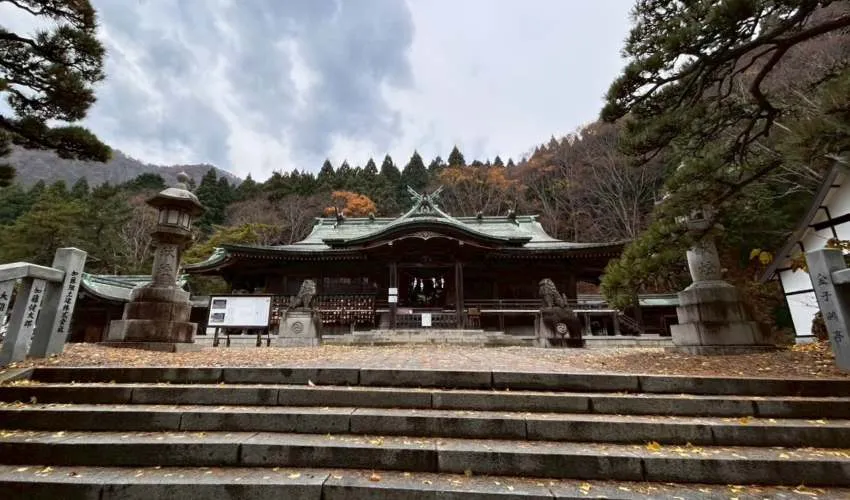 函館八幡宮 社殿