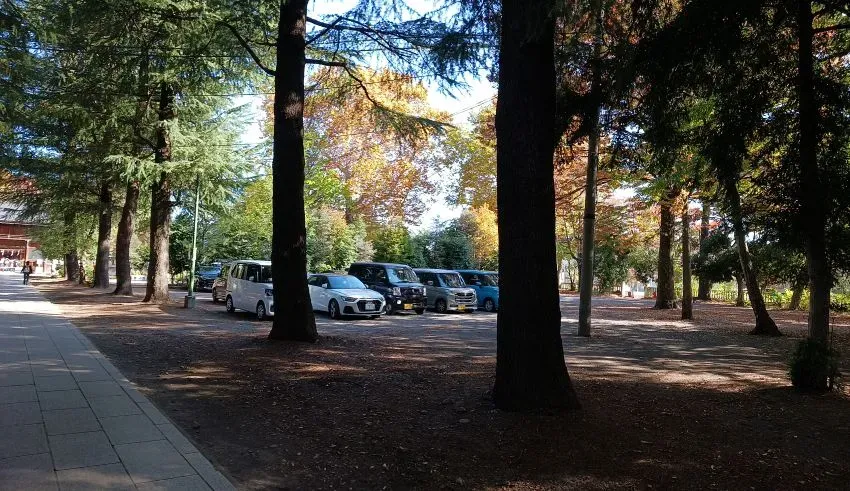 立川 諏訪神社 駐車場
