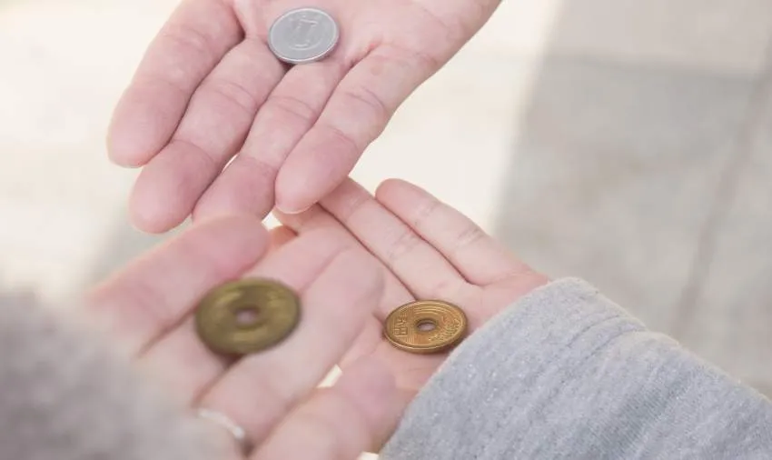 神社参拝 お賽銭 いくら
