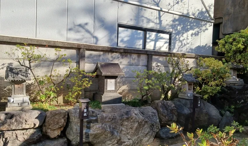 皆中稲荷神社 4つの末社