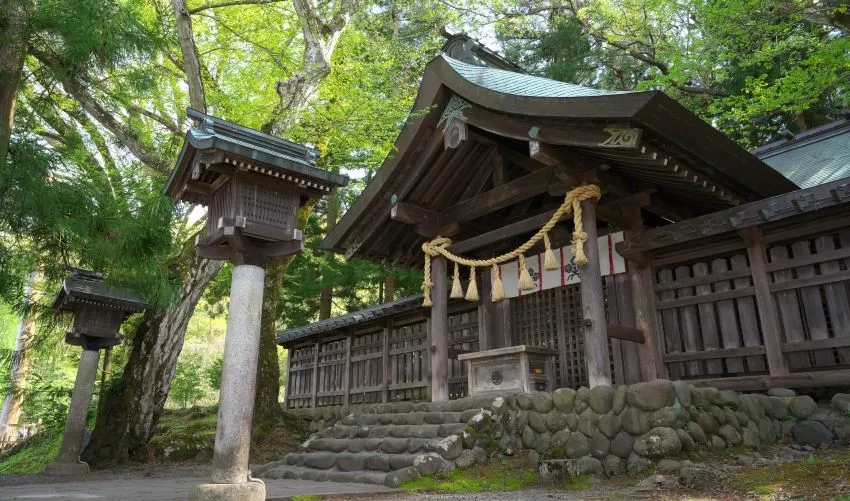 諏訪大社 上社 前宮