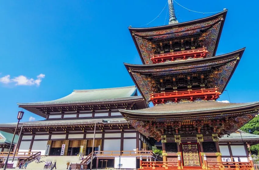 成田山新勝寺 大本堂 三重塔 ライブカメラ