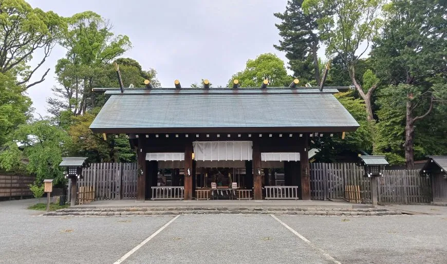 伊勢山皇大神宮 拝殿