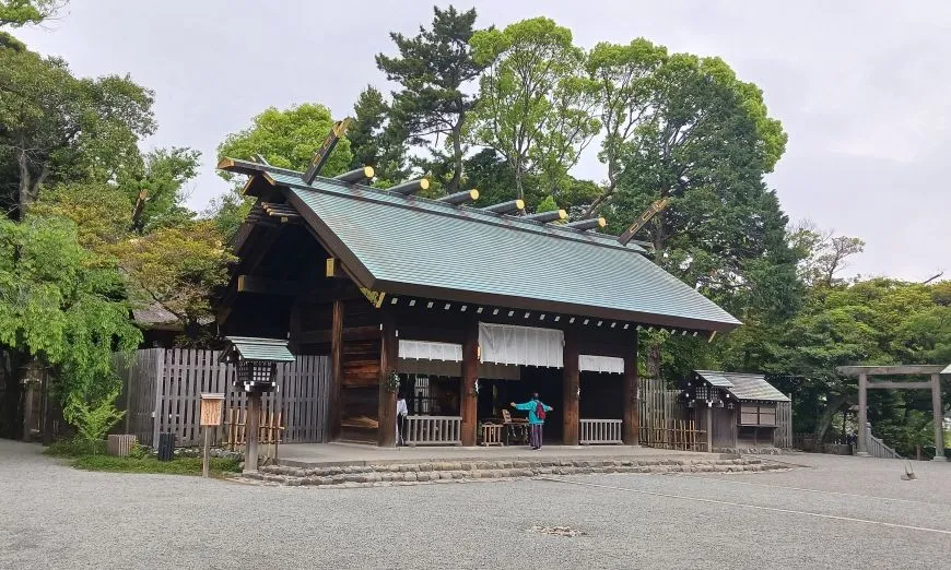 伊勢山皇大神宮 拝殿