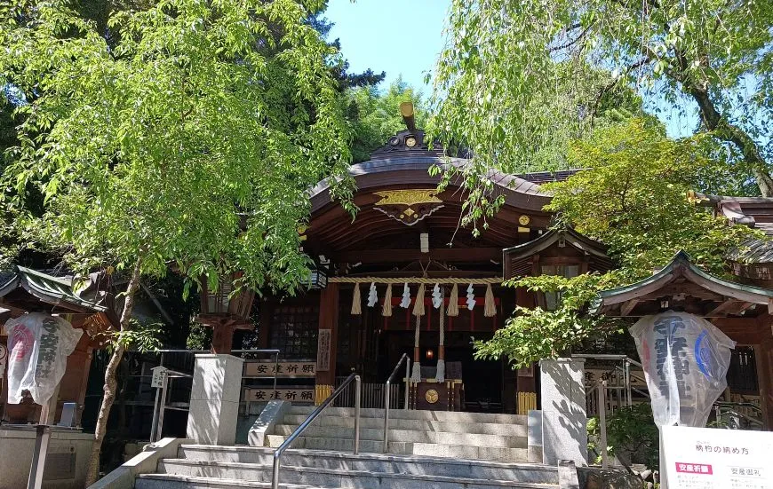 子安神社 拝殿