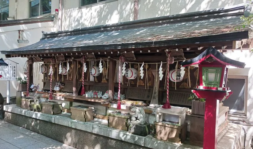 子安神社 末社五社