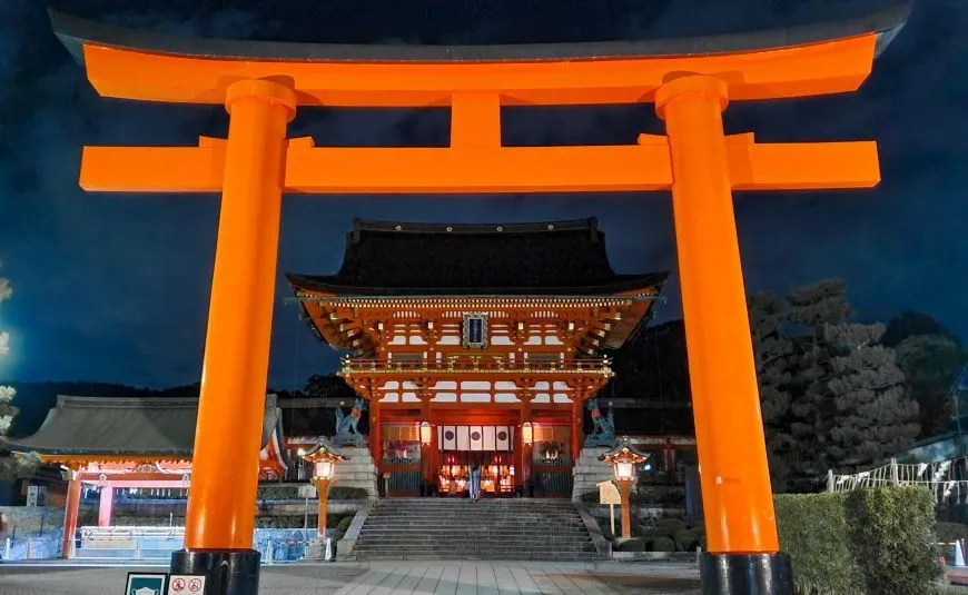 Fushimi Inari Taisha Night Time