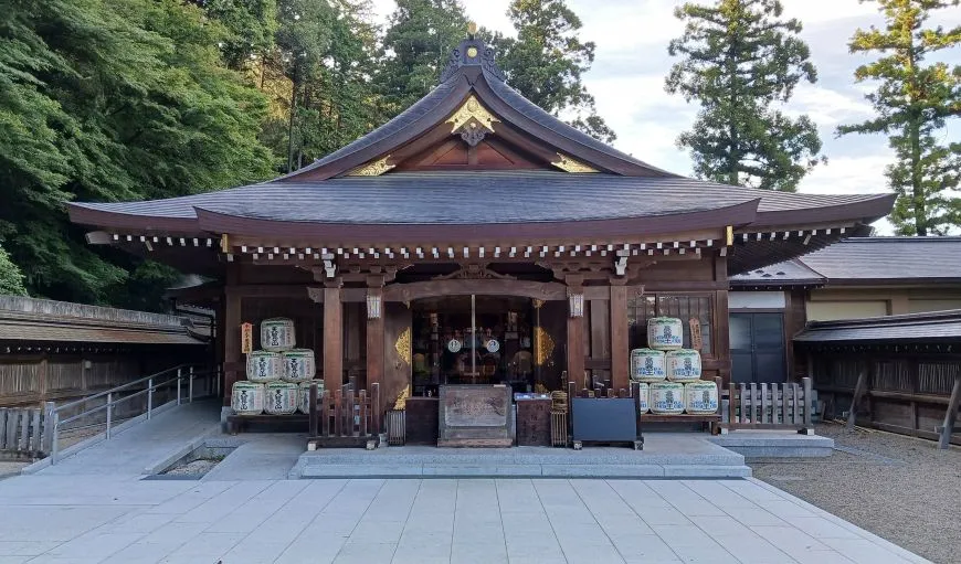 高麗神社 拝殿