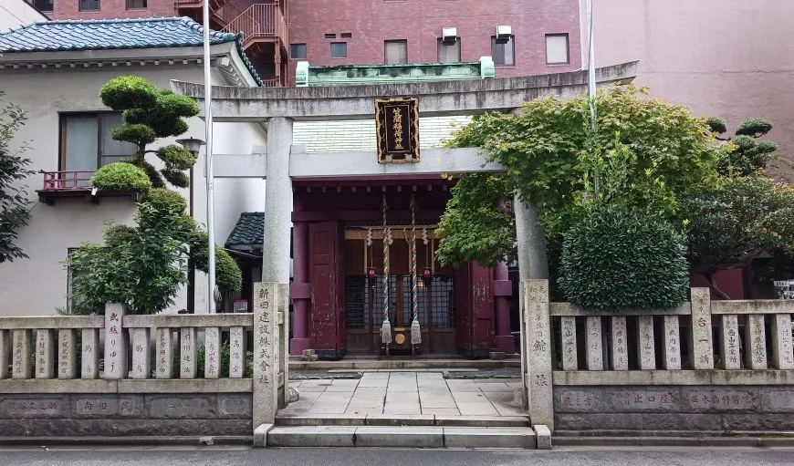 笠間稲荷神社 鳥居 拝殿